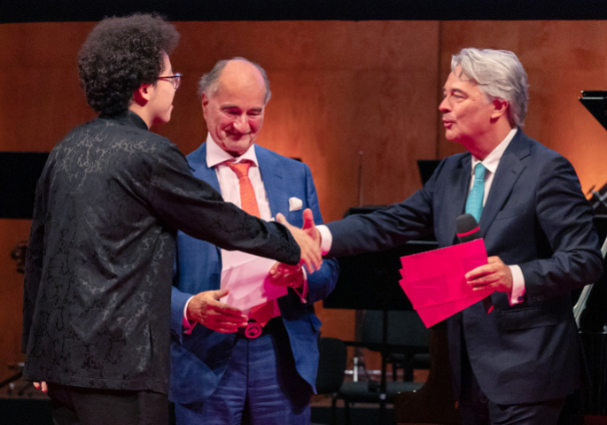 Peter Michael Binder presents Busoni Prize